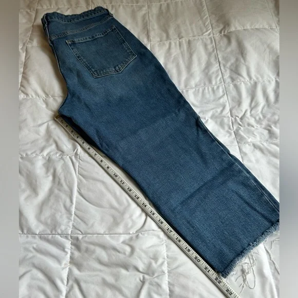 Classic Blue Women's Jeans - Picture 7 of 7